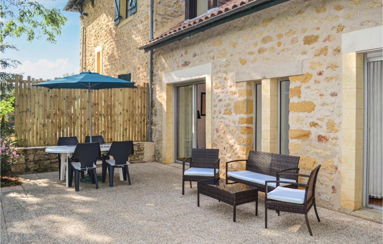 2 Bedroom Nice Home In Vitrac Vitrac  Bagian luar foto