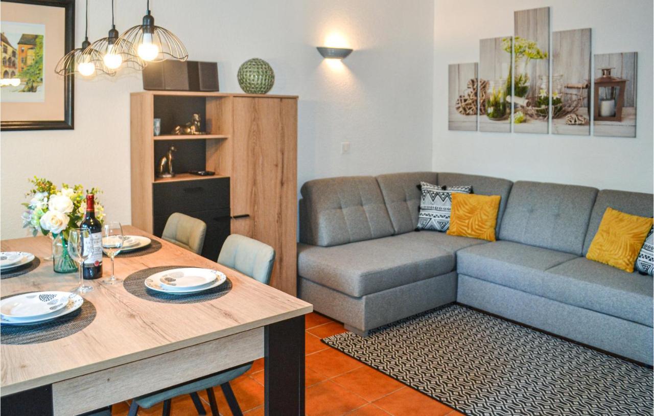 2 Bedroom Nice Home In Vitrac Vitrac  Bagian luar foto